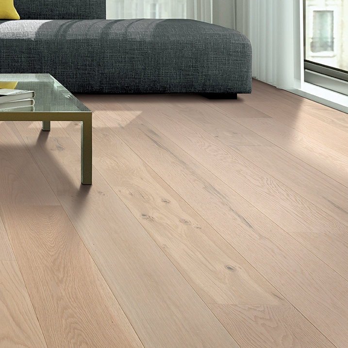 Mohawk Coastal Allure 7" Engineered Oak Hardwood Flooring in Beachwood